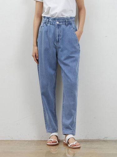 DENIM BANDING TAPERED CROP PANTS - RYUL + WAI: - Modalova