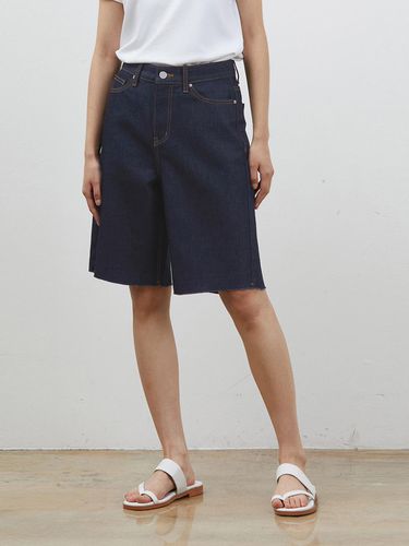 DENIM EDGE CUT INNER CHECK SHORTS INDIGO - RYUL + WAI: - Modalova