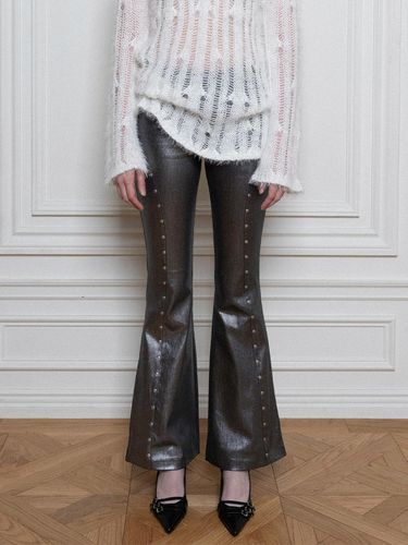 LINE STUD BOOT CUT PANTS, SILVER - Porta - Modalova