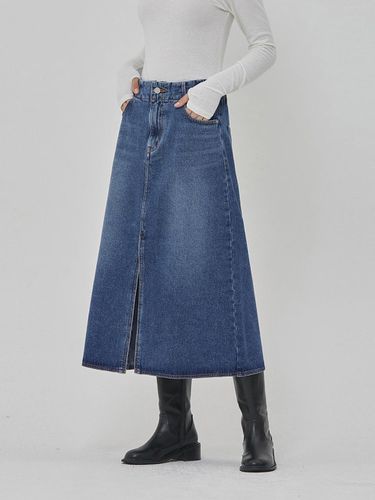 DENIM SLIT A LINE SKIRT INDIGO - RYUL + WAI: - Modalova