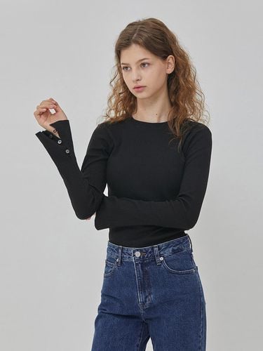 BELL SLEEVE BUTTON KNIT BLACK - RYUL + WAI: - Modalova