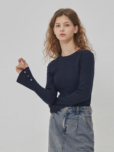 BELL SLEEVE BUTTON KNIT NAVY - RYUL + WAI: - Modalova