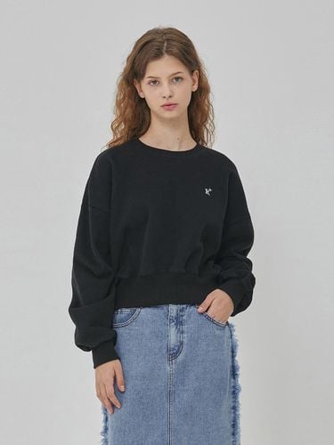 CROP STEADY SWEATSHIRT BLACK - RYUL + WAI: - Modalova