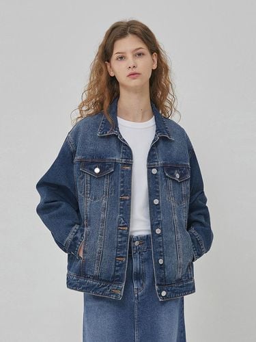 DENIM CLASSIC TRUCKER JACKET INDIGO - RYUL + WAI: - Modalova