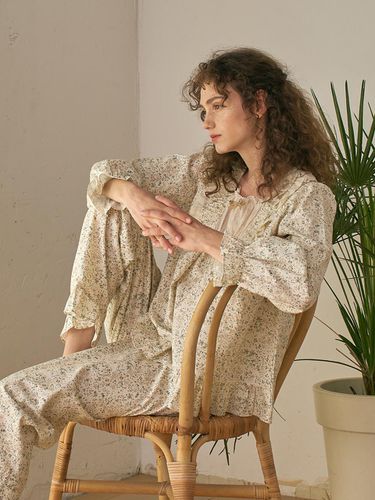 Sinsia Long-Sleeved Two-Piece Beige - ULLALA PAJAMAS - Modalova