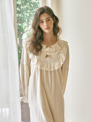 Le Mans Long-Sleeved Dress Beige - ULLALA PAJAMAS - Modalova