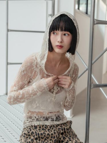 Lace Layered Hoodie_Light Beige - HIGHSCHOOLDISCO - Modalova