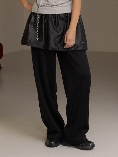 Balloon skirt trimmed track pants in & - vente - Modalova