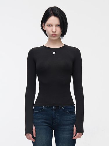 Y SYMBOL SLIM LONG SLEEVE T-SHIRT - BLACK - YUSE - Modalova