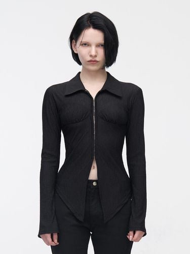 PLEATS SLIM HOOK CLOSING SHIRT - BLACK - YUSE - Modalova