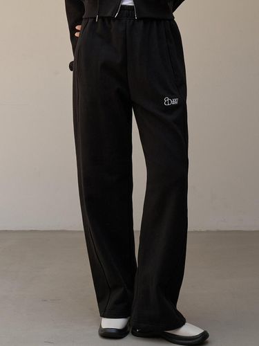 Wide Training Pants Black AD322 - EIGHT DAYS A WEEK - Modalova