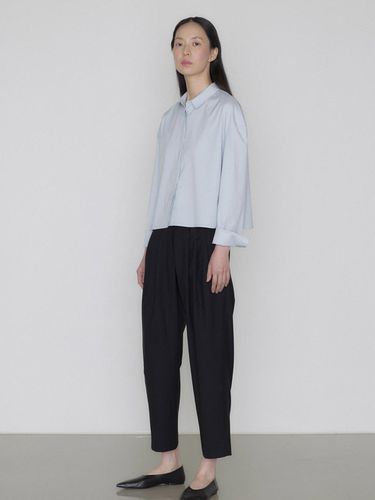 Easy lounge light wool pants - manuelle et guillaume - Modalova