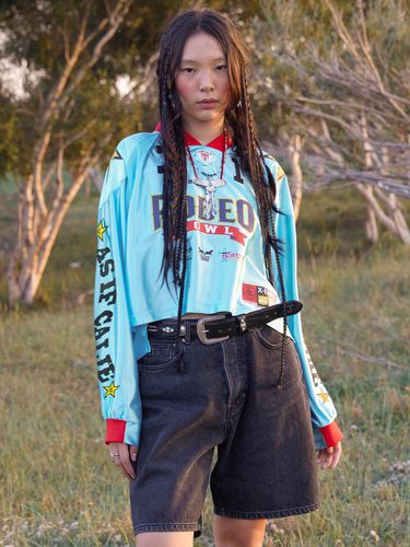 RODEO CROP FOOTBALL JERSEY SKY BLUE - asif_CALIE - Modalova