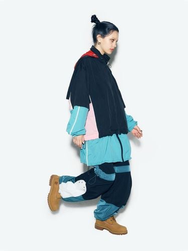 COLOR BLOCK NYLON TRACK PANTS BLUE - asif_CALIE - Modalova