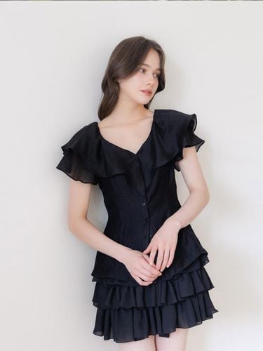 Ruffle Heart-Neck Blouse / (3color) - LE ROMAN - Modalova