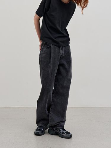 PINTUCK BLACK DENIM PANTS - Have&Have - Modalova