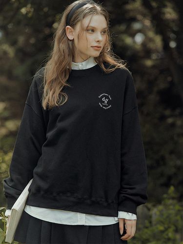 Haus Round Sweatshirt [Black] - DEHEVE - Modalova