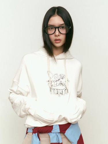 Graphic Fur Hoodie [Light beige] - KIRSH - Modalova