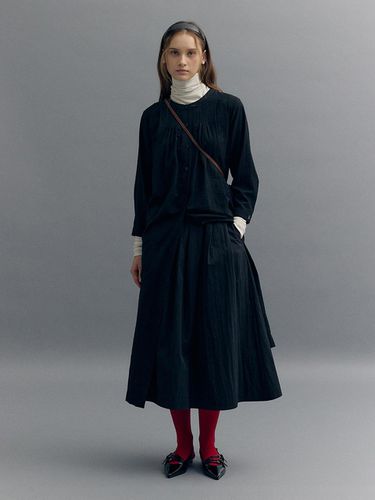 BELTED PINTUCK LONG DRESS ( black) - MOAT - Modalova