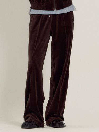 Lyon Track Pants (Brown) - sienne - Modalova