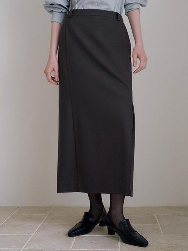 CLASSIC WOOL SLIT SKIRT_CHARCOAL BROWN - ovbeige - Modalova