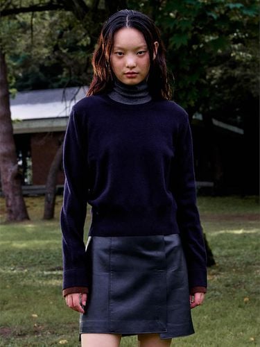 Signature Color Point Wool Knit Pullover - kuho plus - Modalova