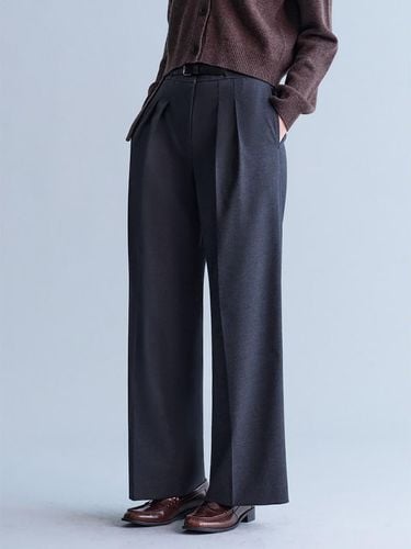 Belted Point Tuck Wide Pants - Ash - kuho plus - Modalova