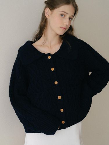 Lambswool Cable Collar Cardigan - lettera - Modalova