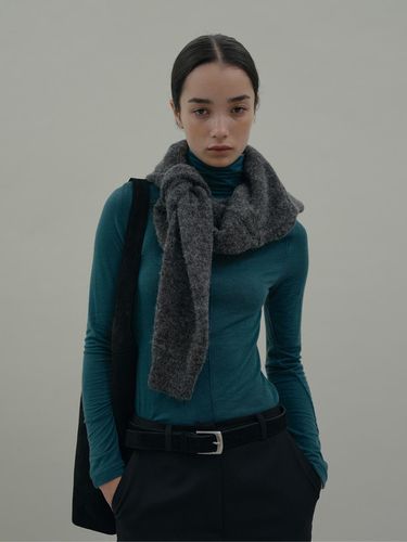 Line Turtleneck T-shirt (teal green) - OWN FEATURE COLOUR.OFC - Modalova