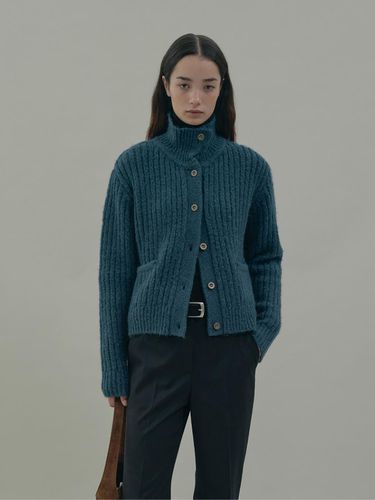 Brushed Collar Cardigan (peacock blue) - OWN FEATURE COLOUR.OFC - Modalova