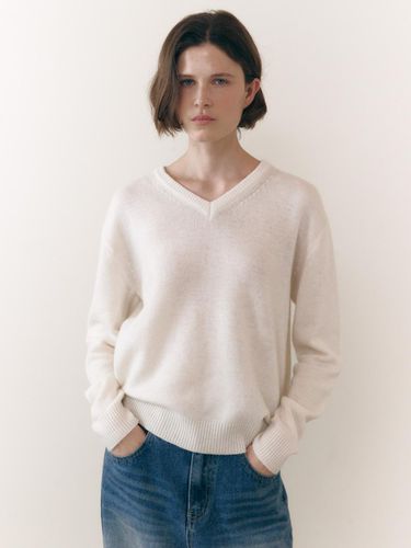 Basic cashmere V-neck pullover_5color - Fabricology - Modalova