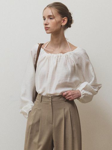 Sheer wool shirring blouse_Light Beige - AUBARD - Modalova