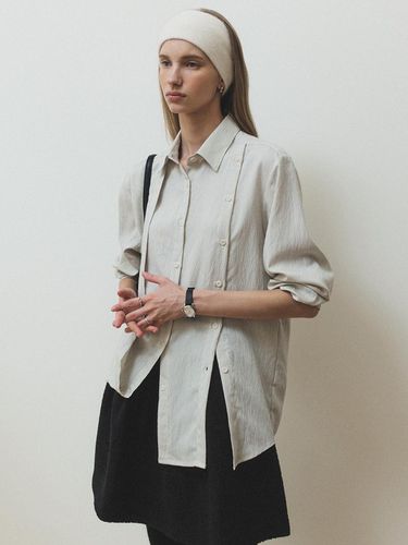 Placket layered stripe shirt_Light Gray - AUBARD - Modalova