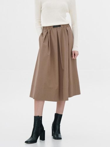 Tuck Detail Midi Skirt _ Beige - ACUD - Modalova