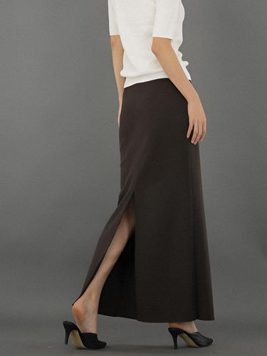 Back Slit Banding Long Skirt _Brown - ACUD - Modalova