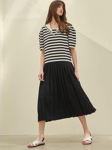 SAILOR COLLOR MIX PLEATS DRESS_NAVY STRIPE - MITTE - Modalova