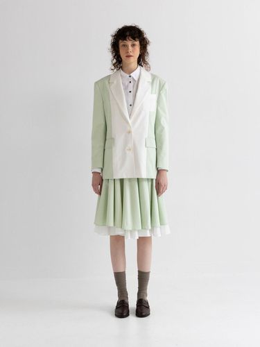 Green Color Block Jacket - AMARI ROMATA - Modalova