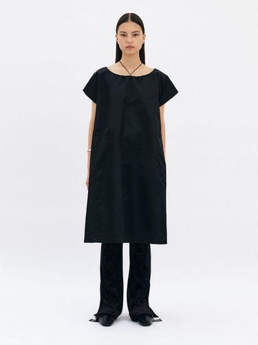 Avant Long Dress (Black) - YUNSE - Modalova