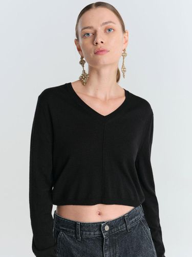 WAY Cropped Knitwear-Black - MAGJAY - Modalova