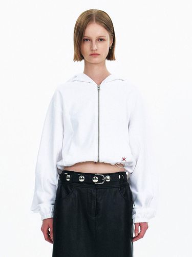 Crop Hood Zip-Up (White) - YUNSE - Modalova