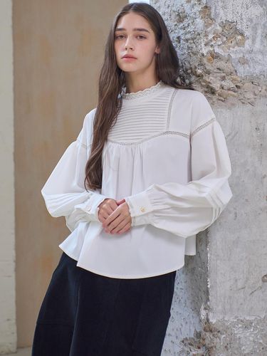 LACE PINTUCK BLOUSE_WHITE - MITTE - Modalova