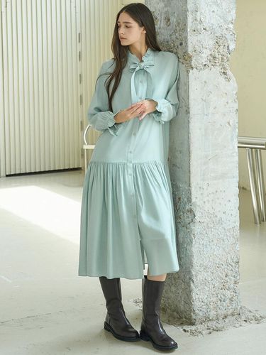 FRILL RIBBON TIERED DRESS_GREEN - MITTE - Modalova