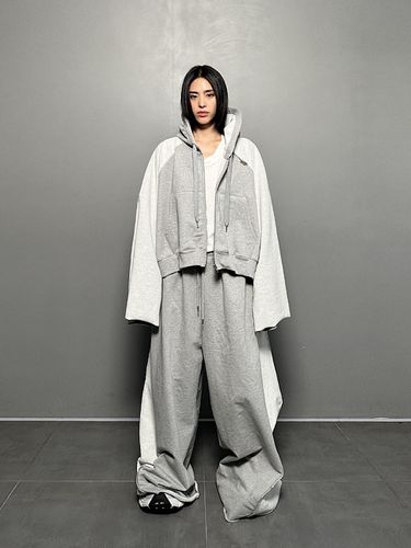 AMU OVERSIZED ZIP SWEATPANTS #GRAY - AMU - Modalova