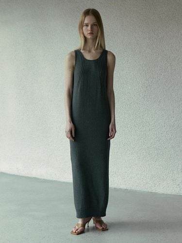 COTTON SLEEVELESS LONG KNIT DRESS - Carriere - Modalova