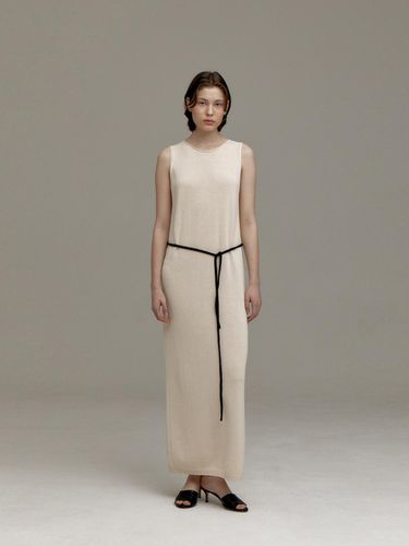 COTTON BELTED SEAMLESS KNIT LONG DRESS - Carriere - Modalova