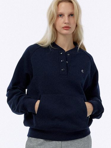 Henry Neck Sweatshirt (Dark Navy) - CLOVE - Modalova