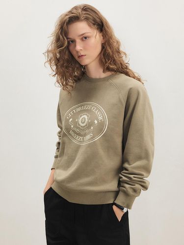 Preppy Emblem Sweatshirt - Light Khaki - CITYBREEZE - Modalova