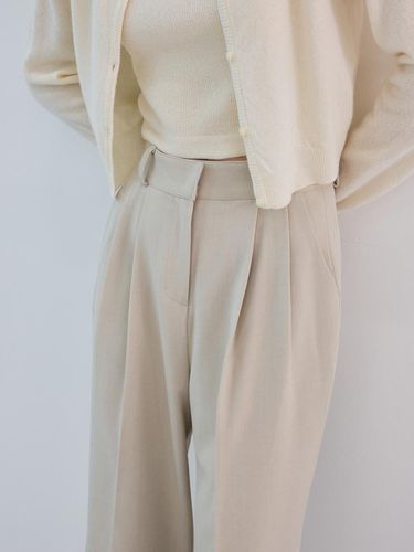 Simple Slacks (beige) - knowing - Modalova