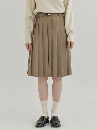 Half banding pleats skirt (beige) - sunmul - Modalova