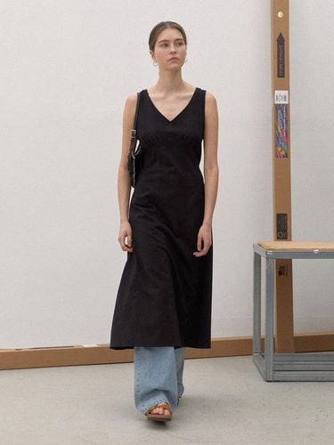 String long dress - black - BRENDABRENDEN SEOUL - Modalova